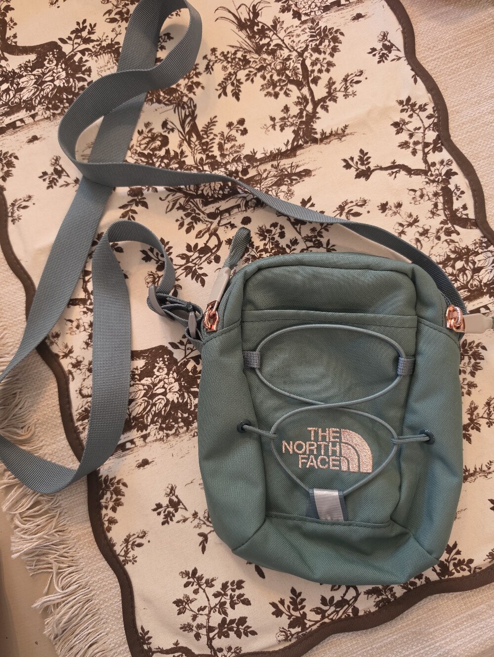 The North Face Jester LUX crossbody
